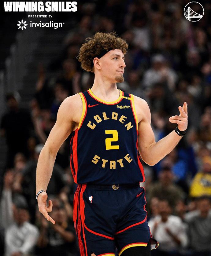 波杰姆斯基就是个神经刀，波杰姆斯基12投4中，三分6中0，只得到9分7篮板6助攻