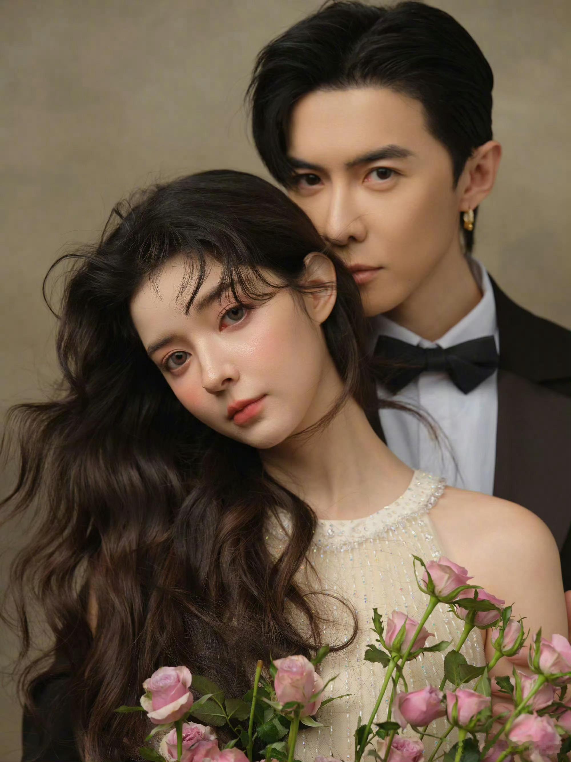 唐禹哲苏小轩婚纱照我才知道唐禹哲居然已经结婚了，苏小轩和他好有夫妻相啊唐禹哲苏小