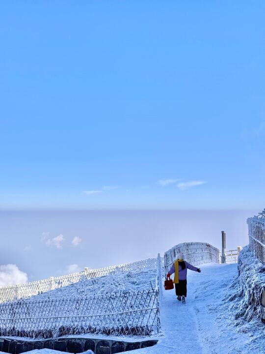 刚回😭淡季的峨眉山🏔️真的美哭我了