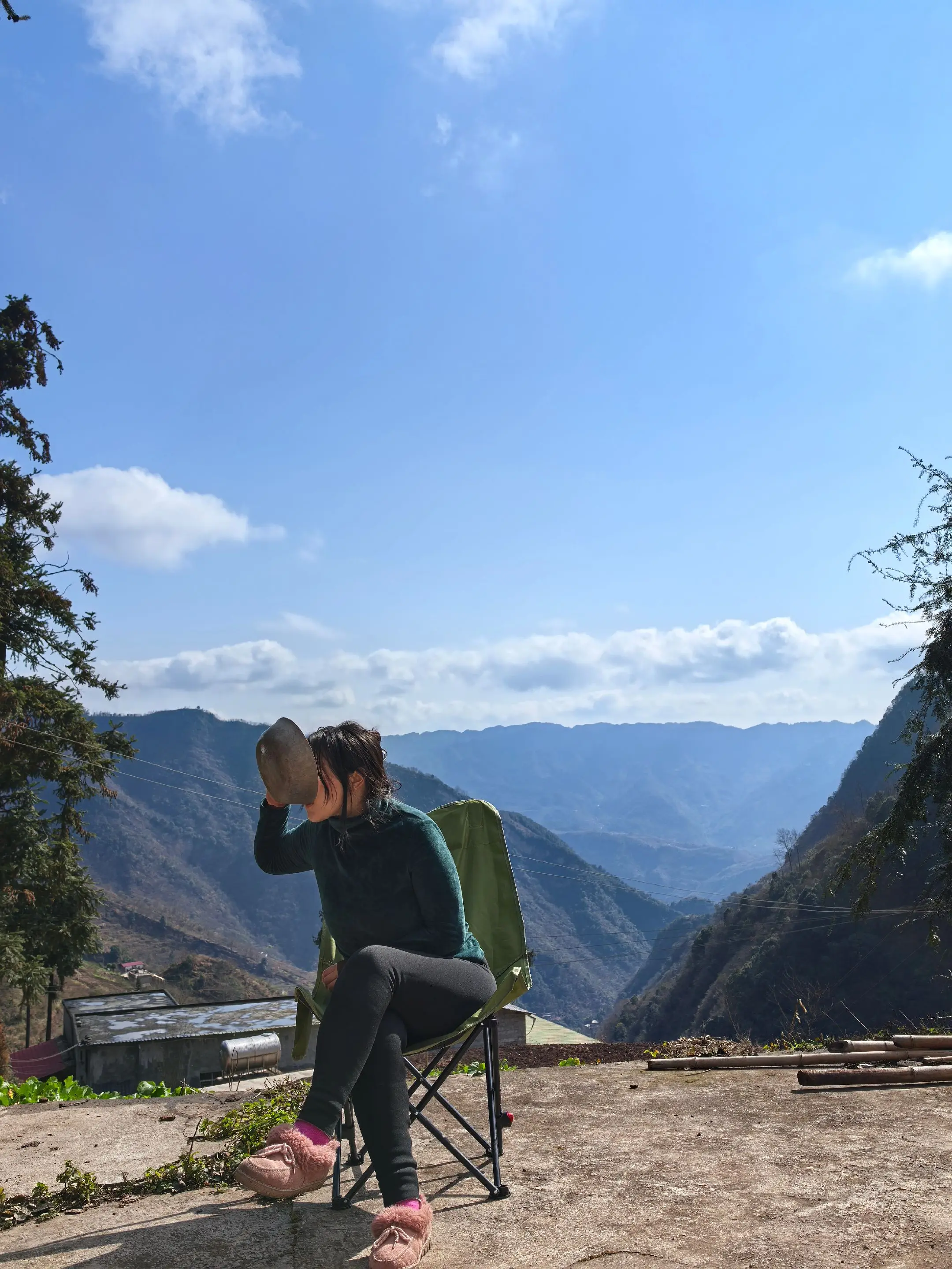 我再农村晒太阳，不嫌弃交个朋友吧！