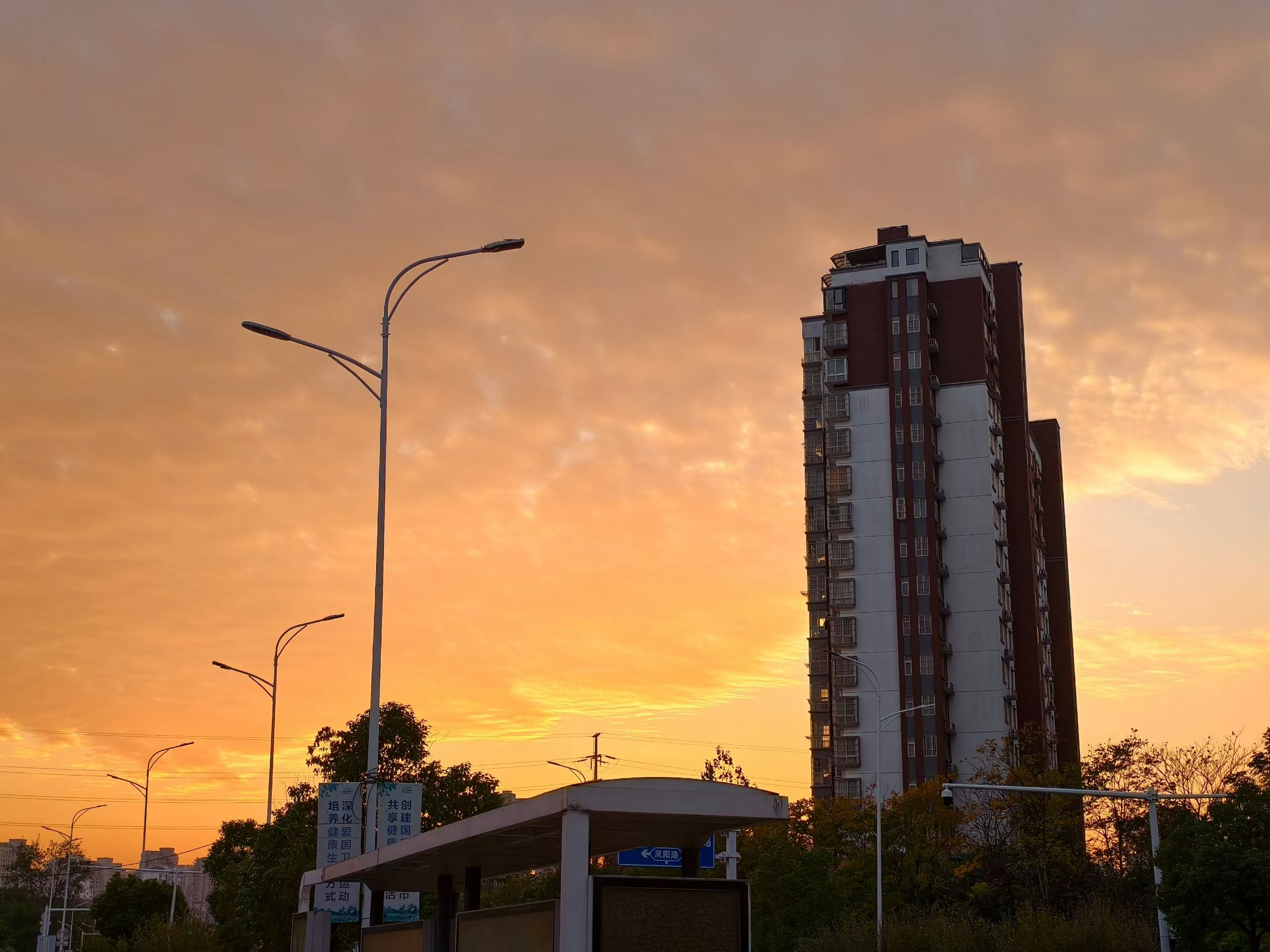 既入穷巷，就该及时掉头，不可等一世消磨，悔之晚矣。 