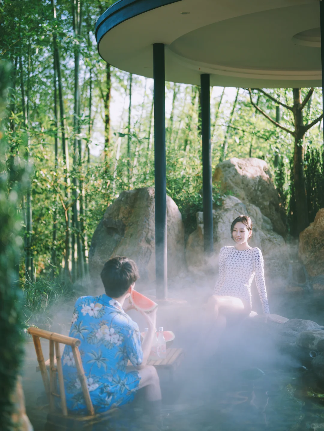 藏不住了宝们！这次带男票住进森林树屋里