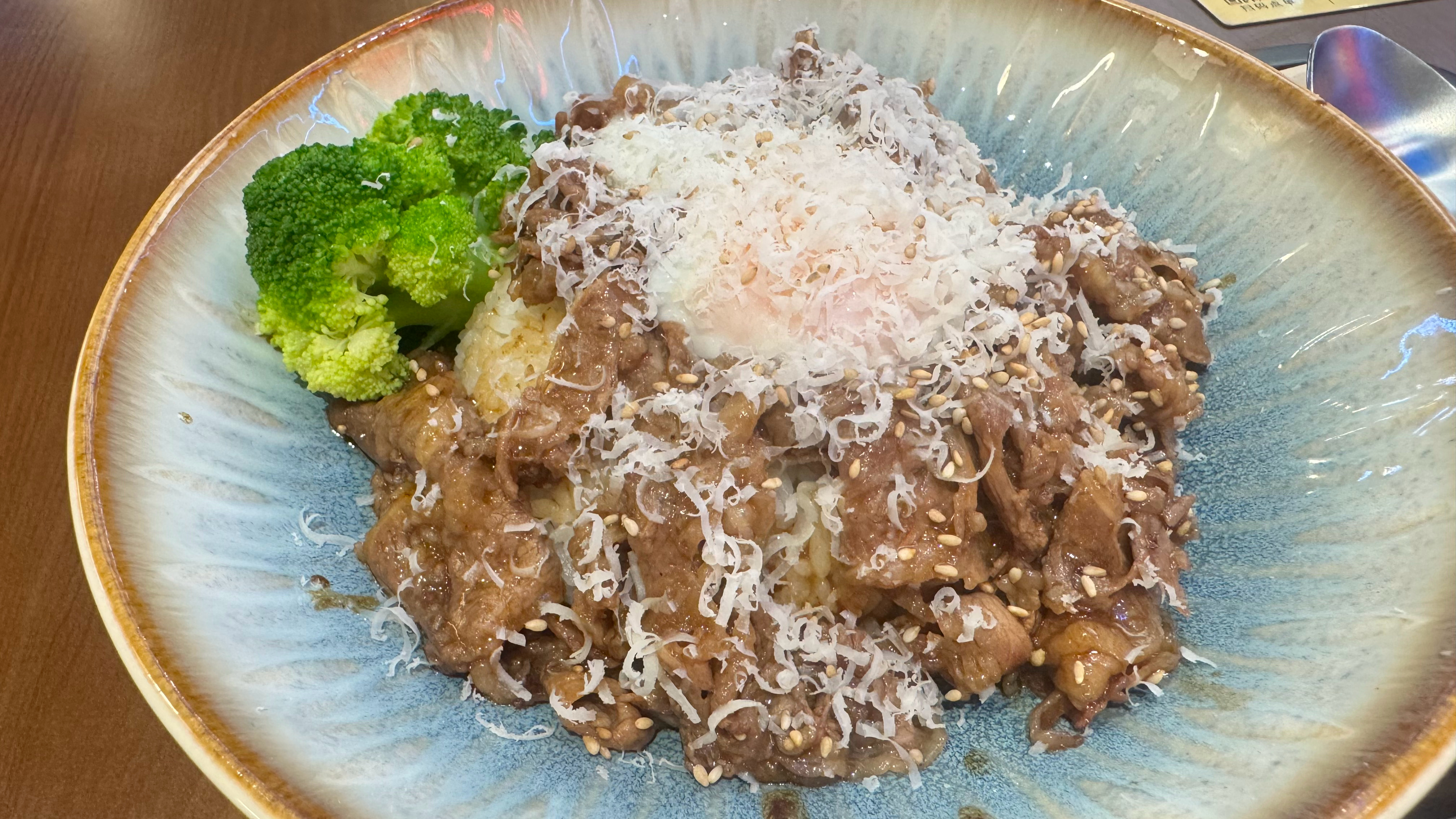 今天整一个醇香安格斯流心饭
