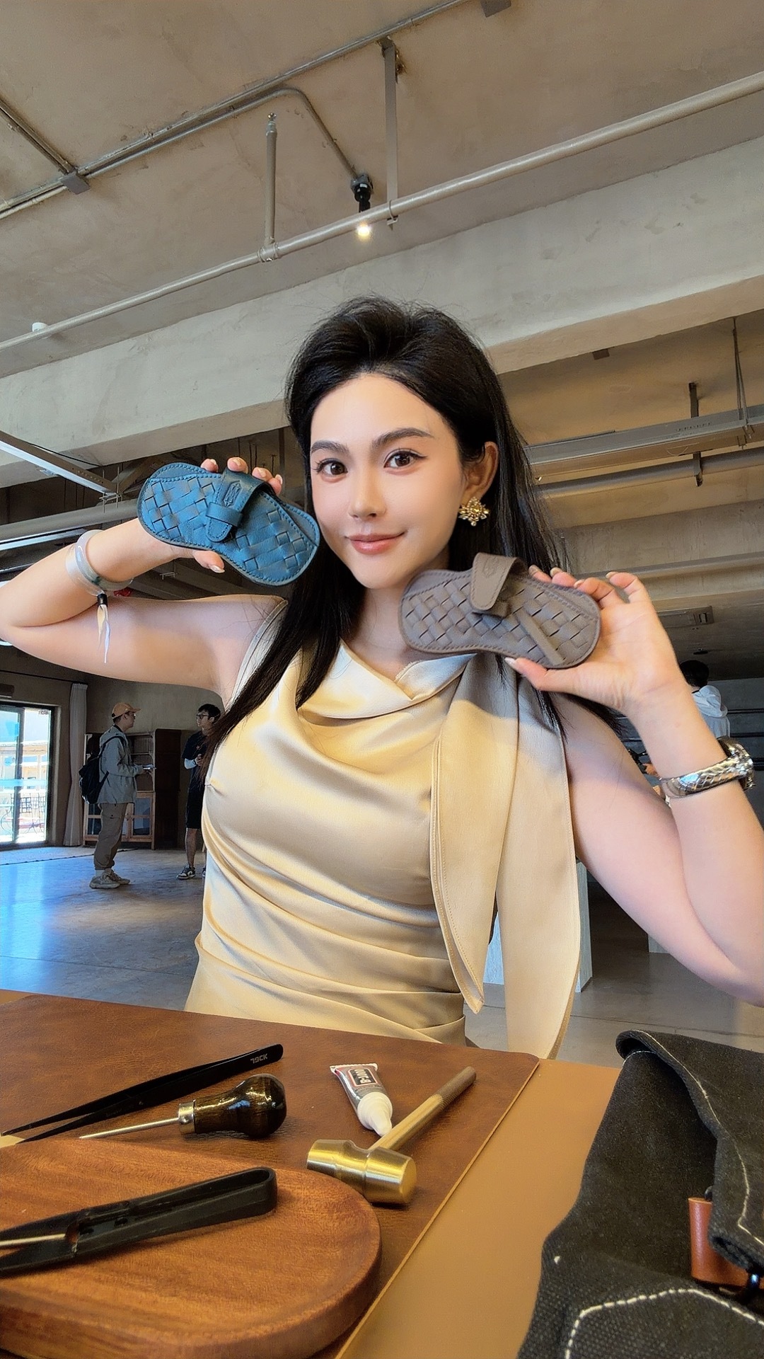 【收工胖豆上线】！！！尊界S800典藏版同款真皮墨镜收纳包～评论区抽个铁粉bb，