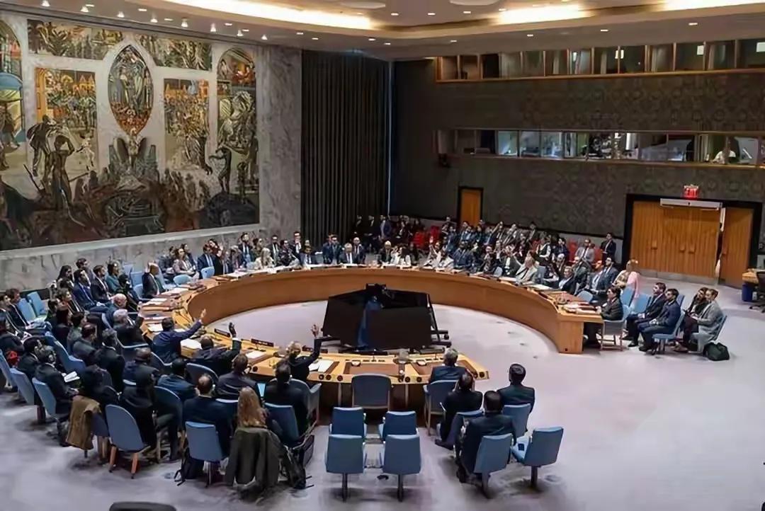 美军扣船遭硬刚，中国说话真硬气
 
国际热点 安理会交锋 维护正义
今天我要讲个