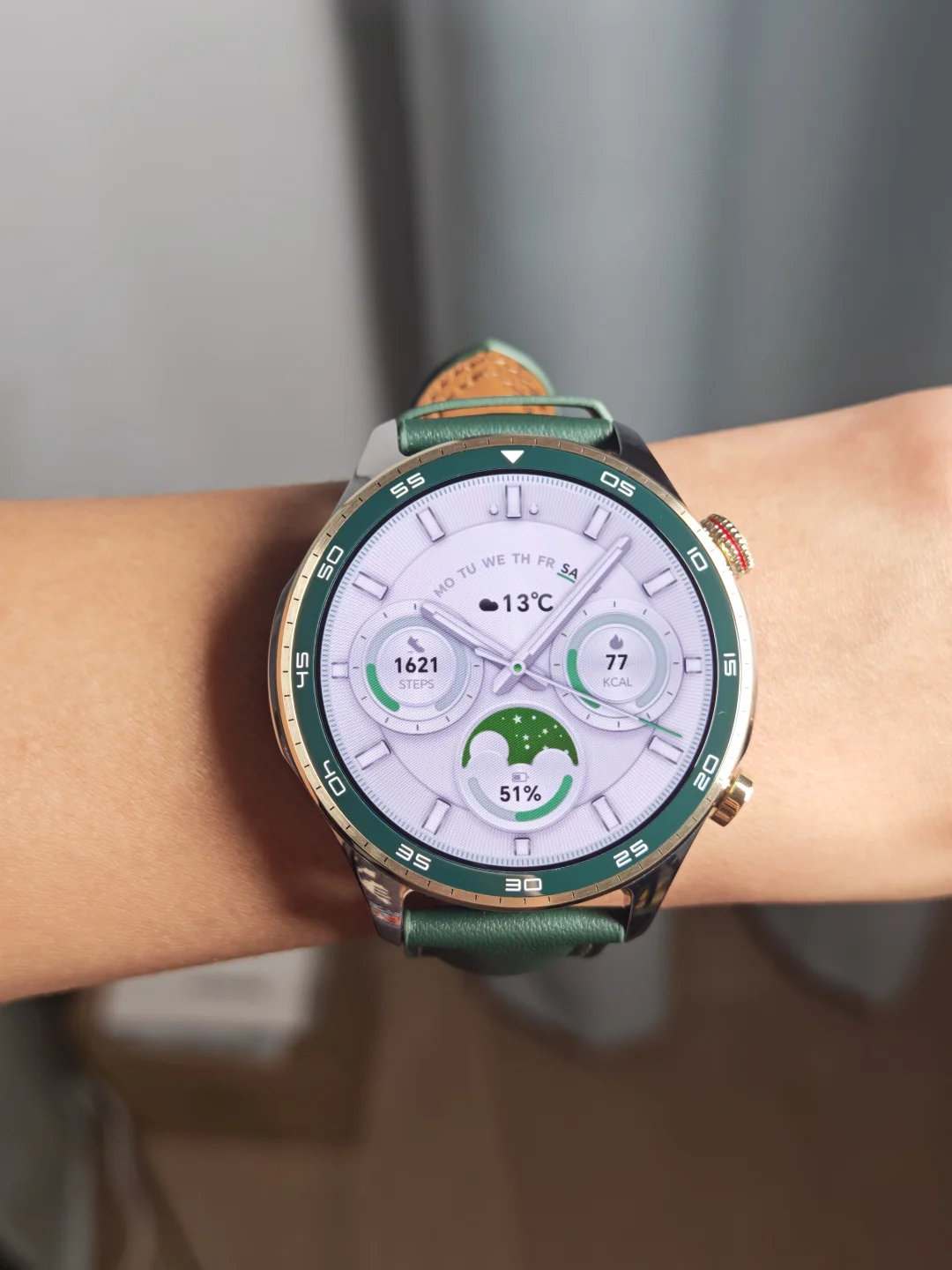 从荣耀手环10换到荣耀手表X5再换到荣耀手表5Pro，我是怎么一步步升...