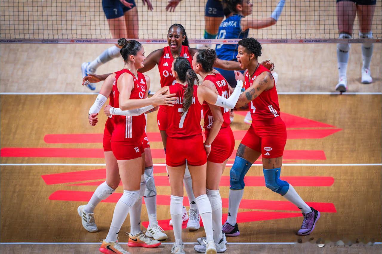 2026 女排世联赛（VNL）冠军赛：土耳其第二次夺得得冠军，巴西继续亚军

周