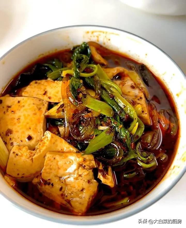 陕西人谁能拒绝！“下午茶”时刻，谁能拒绝一碗豆腐菜，配上馍馍，好吃到旁边死个人都
