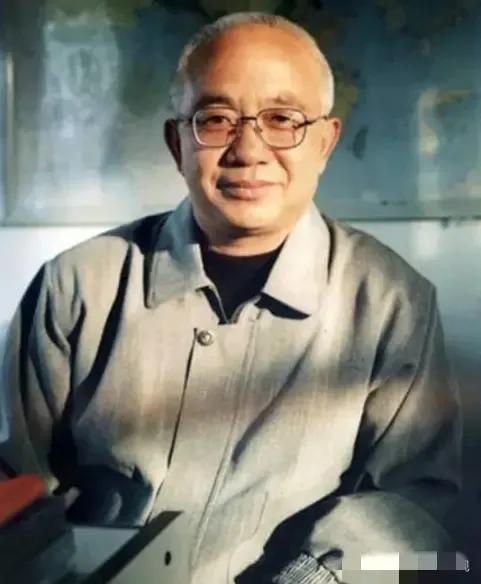 核弹老科学家魏世杰太惨了！妻子精神分裂，女儿精神分裂，儿子智力障碍。妻子走后，8