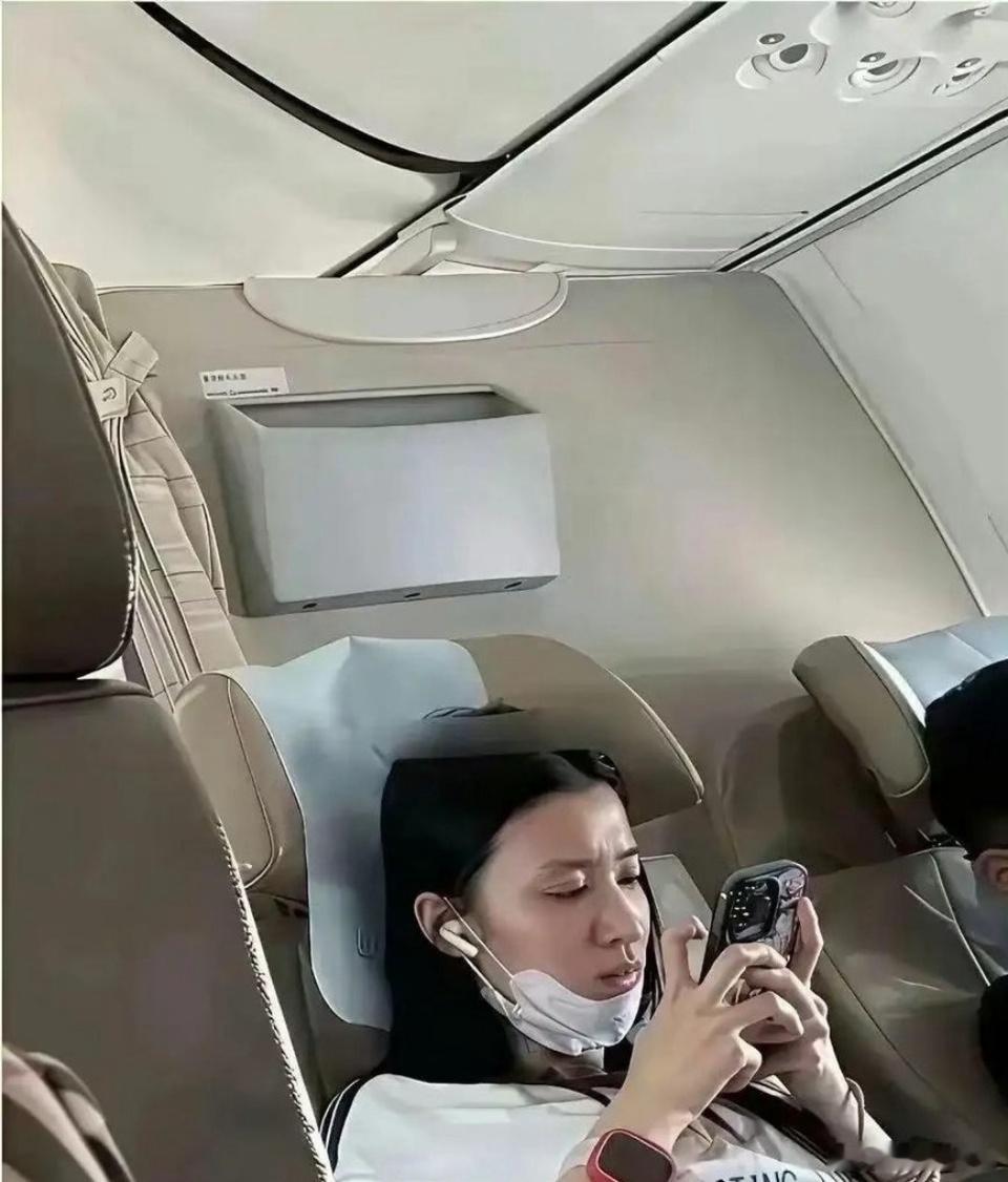 王楚然这妆前妆后差距有点大吧 ​​​