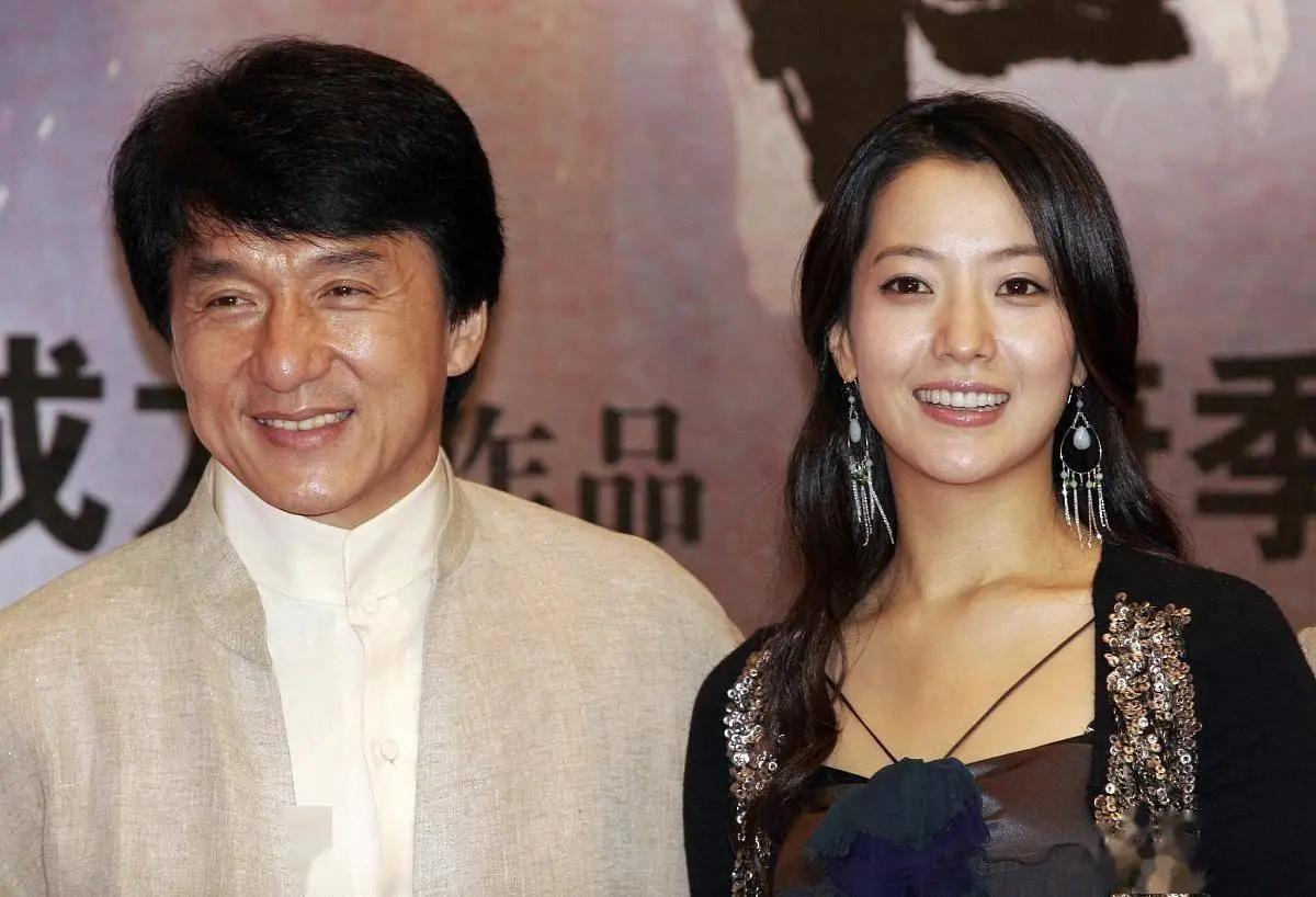 金喜善来华收到成龙视频祝福统一中韩审美的玉漱公主要来国内啦！成龙特意视频送上祝福