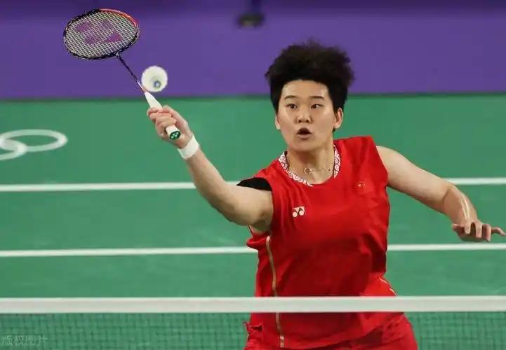 主要靠谭宁的杀球得分哦，不搭档谭宁，也得不了！[赞]