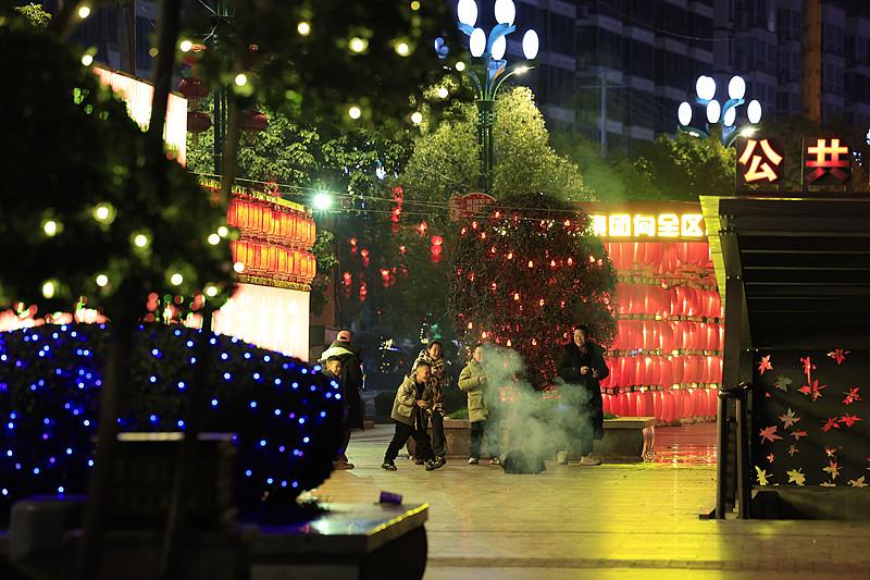 这个点子好！环保鞭炮至少没有空气污染，又能顺应过年放鞭炮的习俗，替代传统鞭炮那是