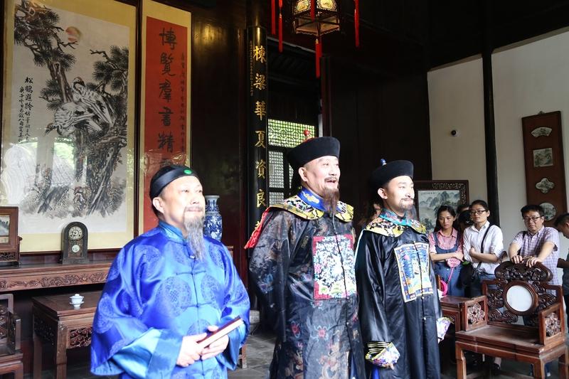 经历多了，战胜困难成习惯，这习惯慢慢就成了性格，性格又决定了格局和命运，这话太对