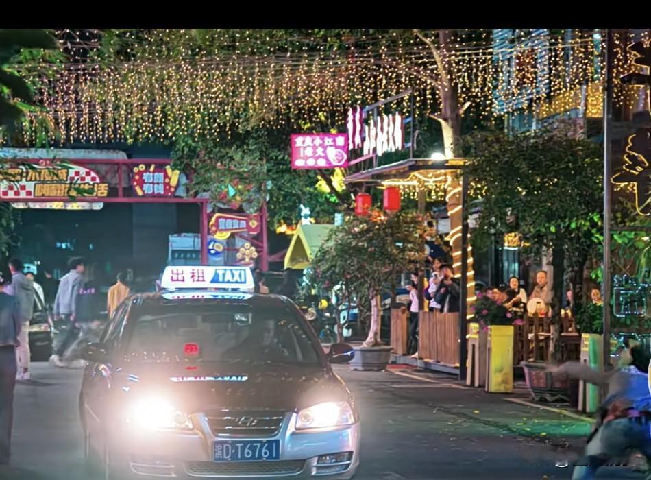 想做好跨境电商，市场调研、选品和物流配送都很关键。市场调研得做扎实，像欧美市场消