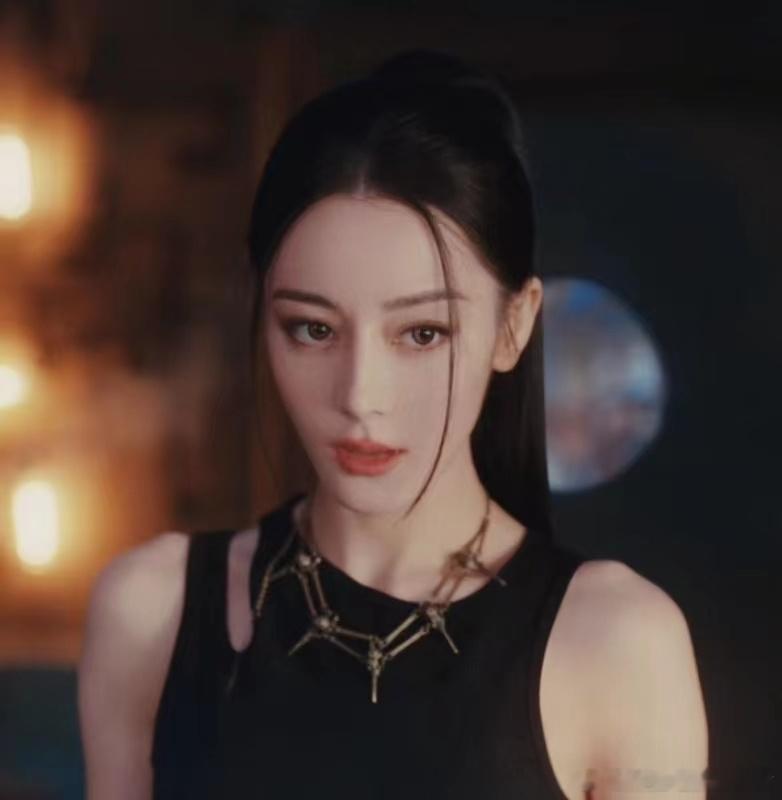#迪丽热巴代言DNF# DNF你是懂大家的，没人不爱美女，迪丽热巴的颜值真的抗打