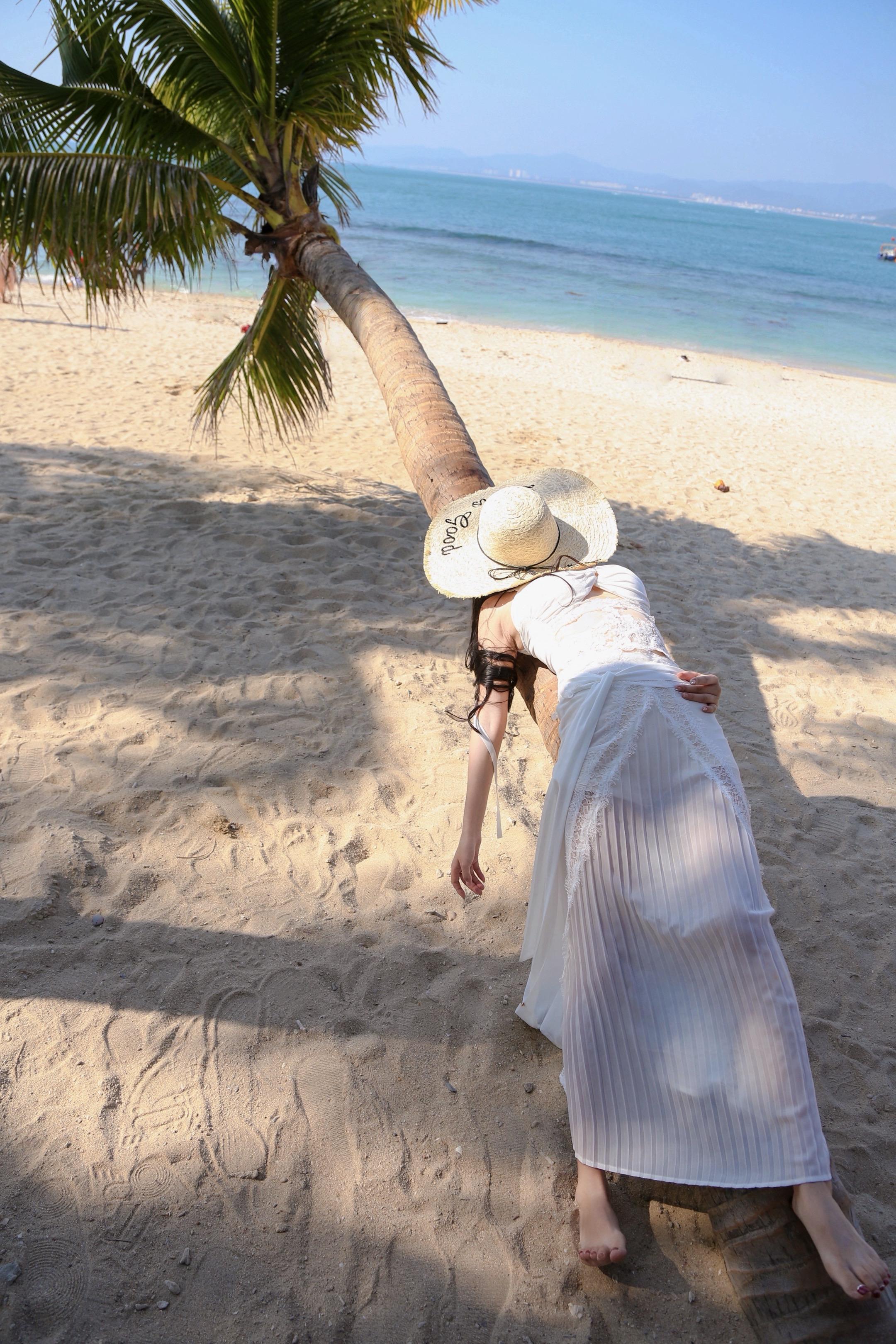 生活将我击倒 我发现躺着更舒服🏝