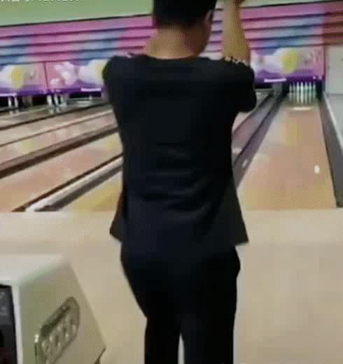 以为人家是失误，结果没有想到人家在秀花活。