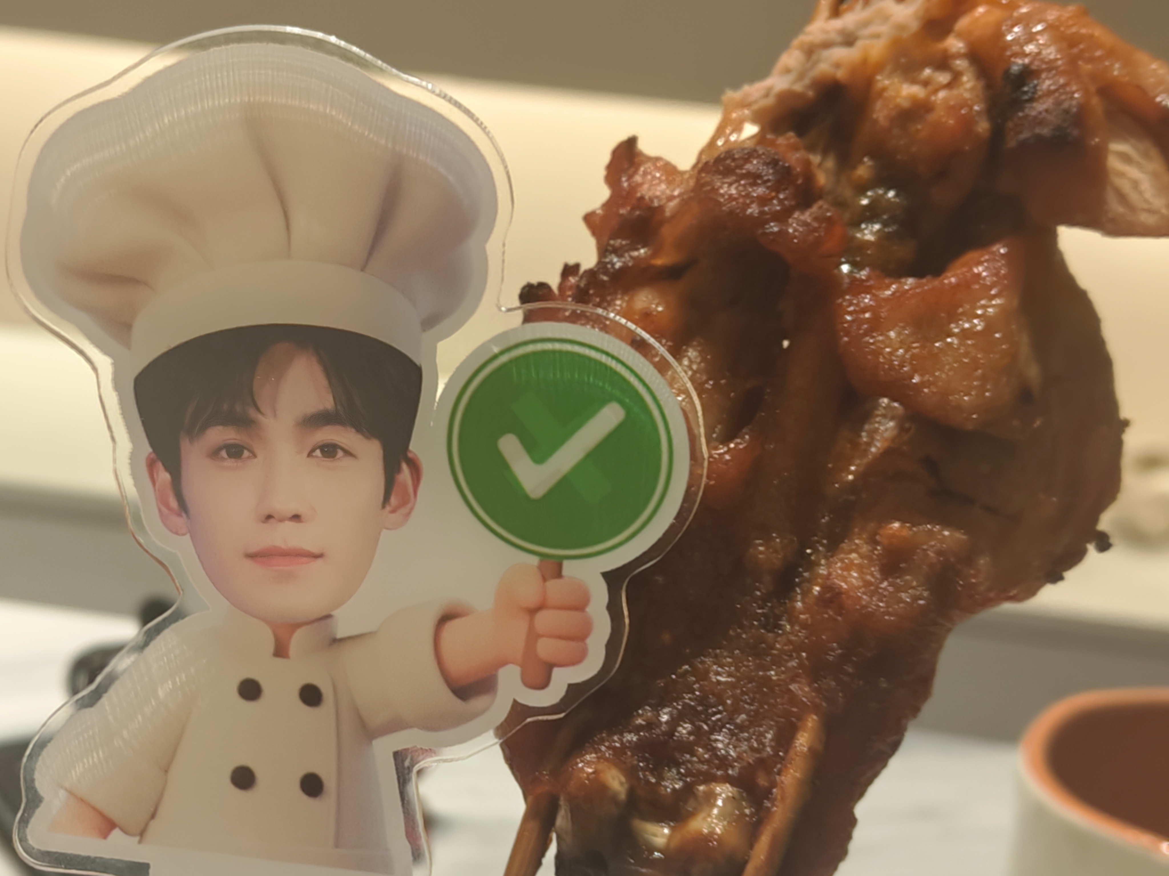 这个烤鸡腿好好吃(*＾ڡ＾*)/🍗 