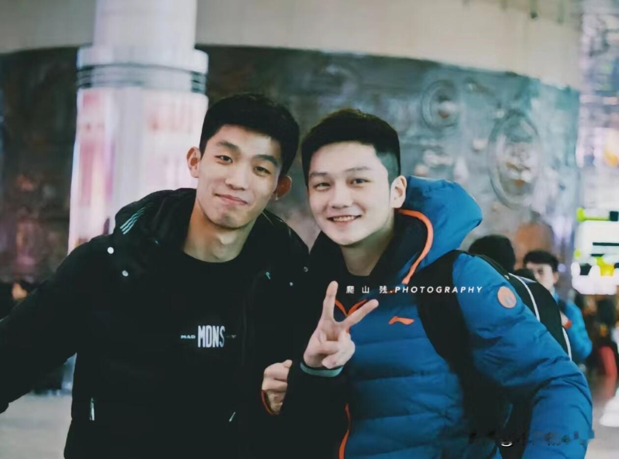 樊振东一句“想好了拼就行，不行就再打嘛”，让周恺放下紧张的情绪，安心打比赛，最终