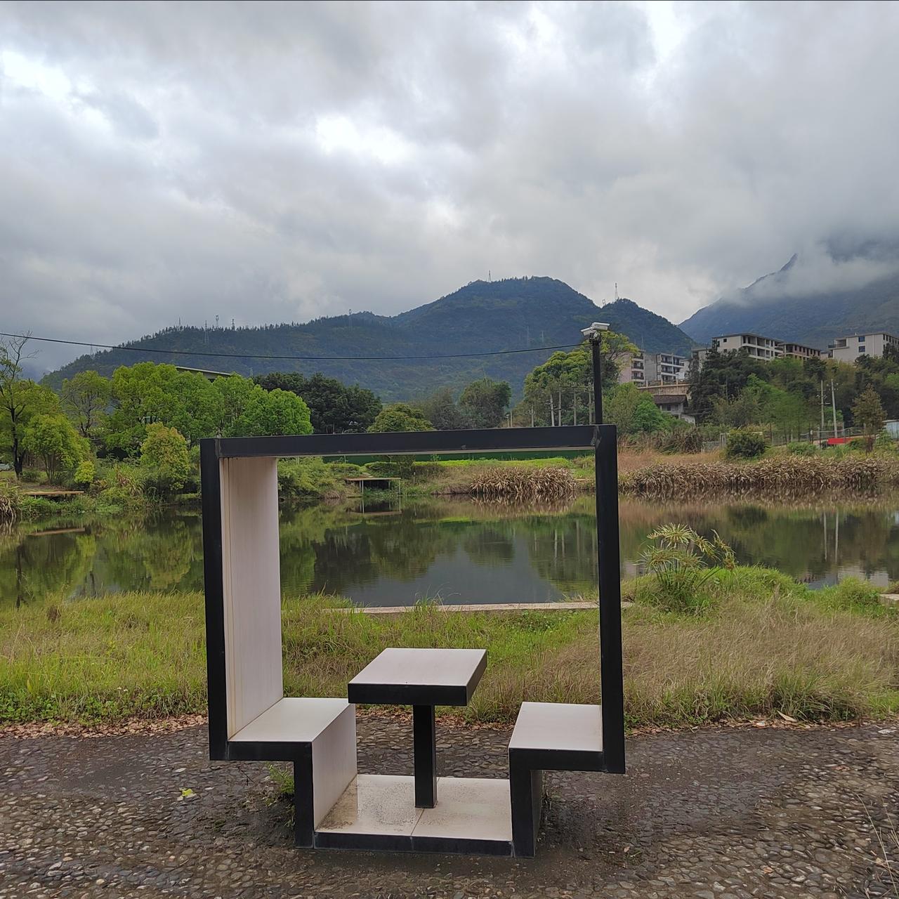 “看破不说破，凡事不争赢。”就老了。