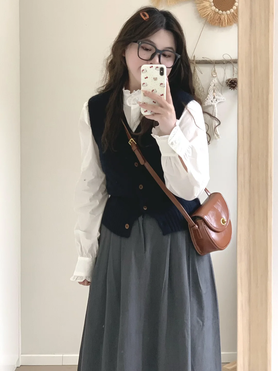 🫐花边衬衫叠穿毛线小马甲真是yyds ～