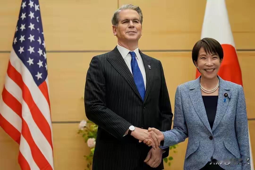 博主：日本经济深陷无解死局

不少财经博主近期提出观点，认为如今日本经济已经走入