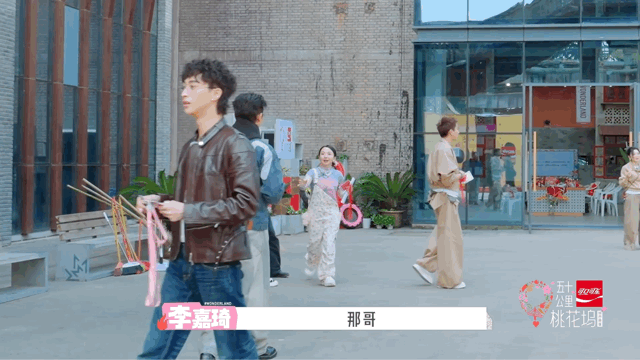 李嘉琦酷酷的滕这波专业对口了从导演到演员阵容完整，李嘉琦掌舵拍摄，酷酷的滕负责剧