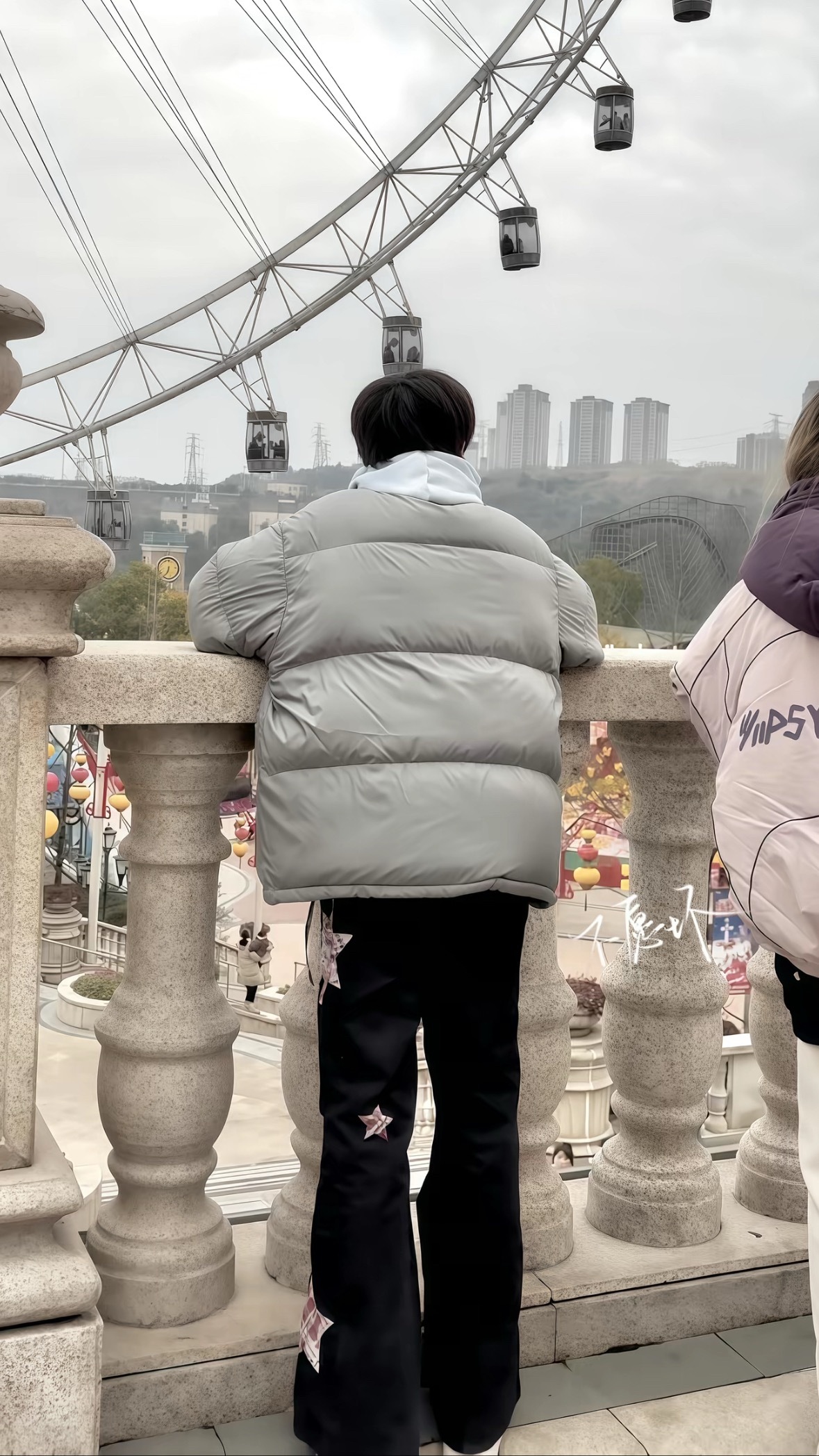 东嬤  妹子就是要穿女裤啊…🦋🤏🏻 