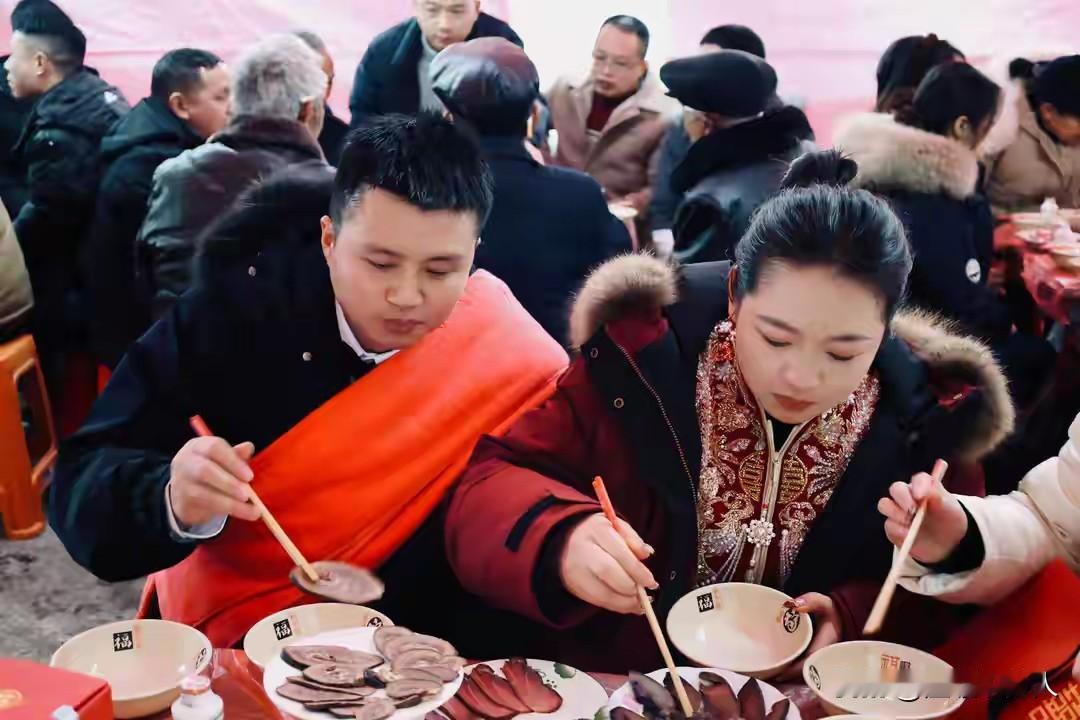 破防了！贵州铜仁印江县杨柳镇的一场农村婚礼上，发生了让所有人没想到的一幕——女方