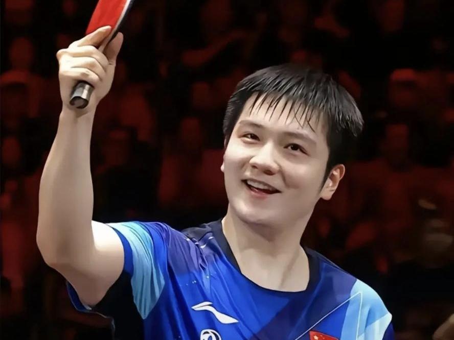 从广州街巷走向世界舞台的几个靓仔靓女们。
肥仔是大众熟知的名人，是墙内开花墙内墙