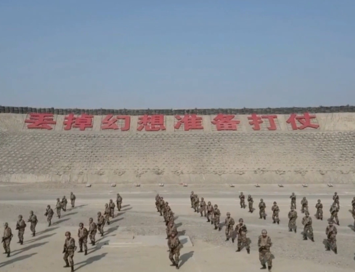 高市早苗既不会“改口”，更不会“撤回言论”，她的那番言论在时机上拿捏的非常准，是