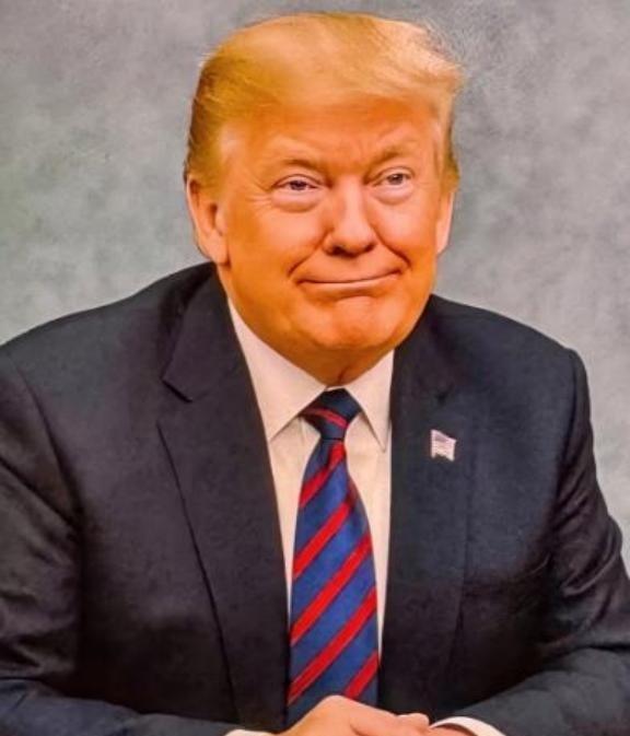 普京意想不到！就连马克龙也意想不到！特朗普居然曾经承认：放弃全球霸权！将调整与中