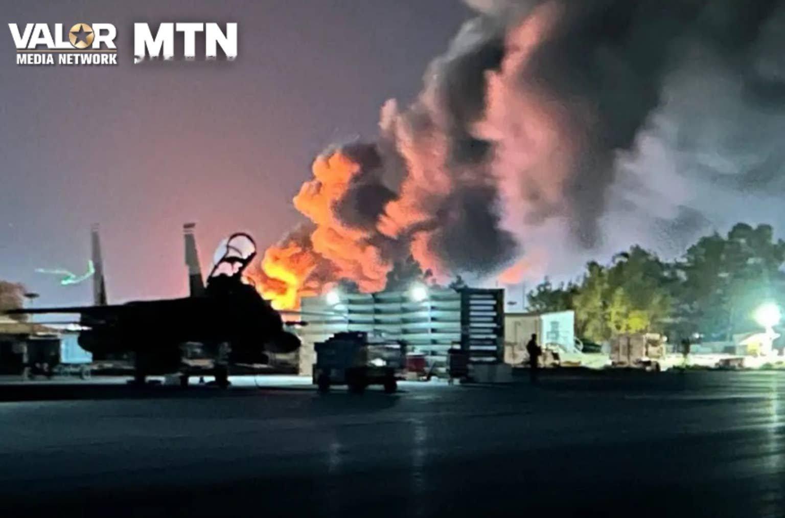 🔻最新被公布的美军约旦穆瓦法格空军基地此前遭到伊朗弹道导弹打击时的图片，可以看