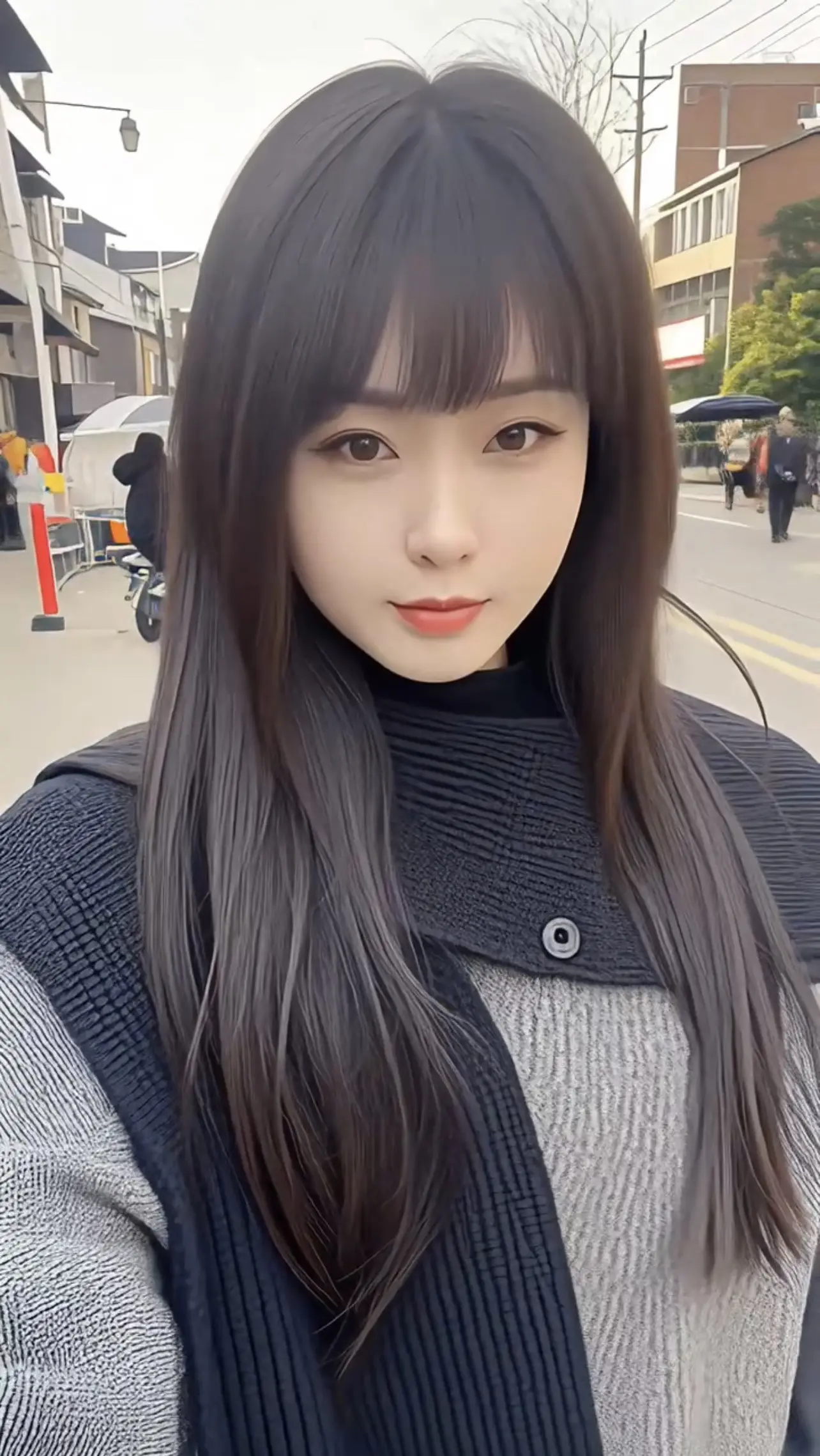 有人看见你哭会先抱你，有人看见你哭还要跟你讲道理，这日子怎么可能跟谁过都一样……