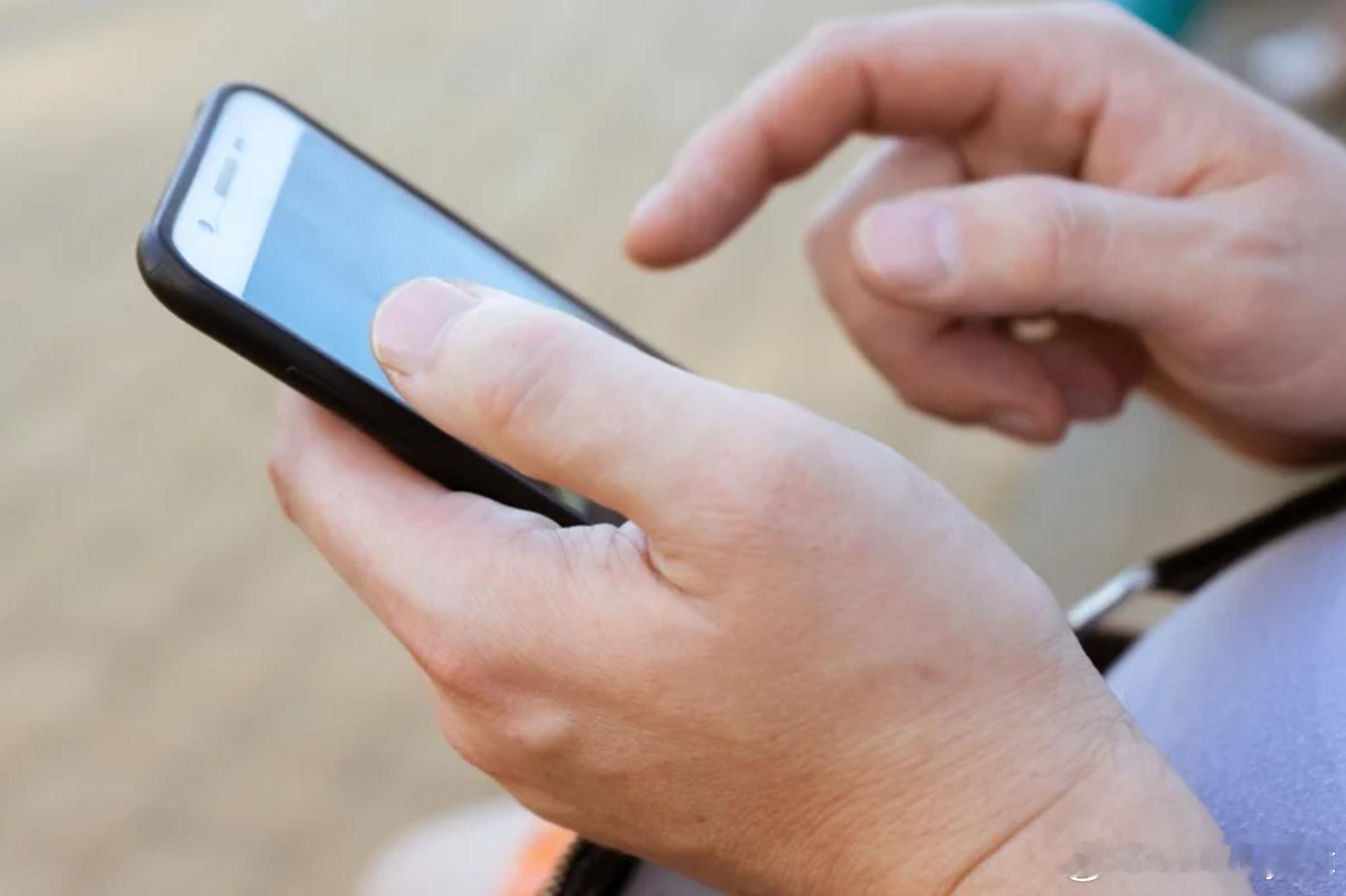 迷恋K-Pop手机被没收 印度三姐妹从高楼坠亡 父母悲痛欲绝海外新鲜事 印度北部