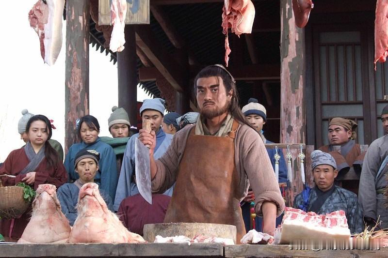 之前重刷智取生辰纲的段落，发现出卖杨志的根本不是什么内鬼，是他自己把路走死的。