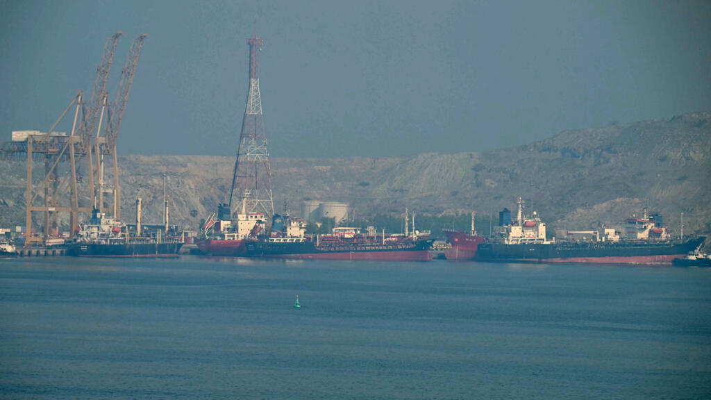 据参考消息网报道，伊朗战争引发的能源价格飙升与美元走强，正迫使全球多国央行大规模