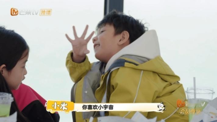 小宇宙随机萌晕一个小可乐可乐平时看着安静，可面对小宇宙完全放开了，不仅主动靠近，