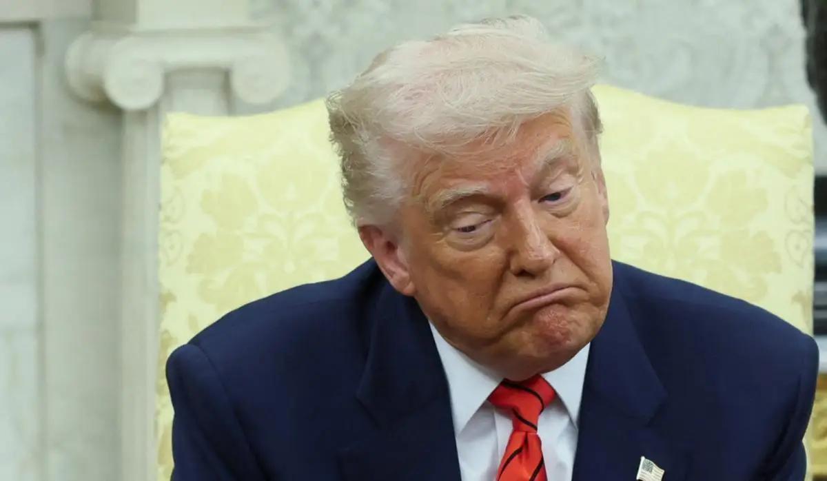 中美、中日关系，相比较而言，无疑中美关系更复杂、更重要，美国为了维护自身霸权，在