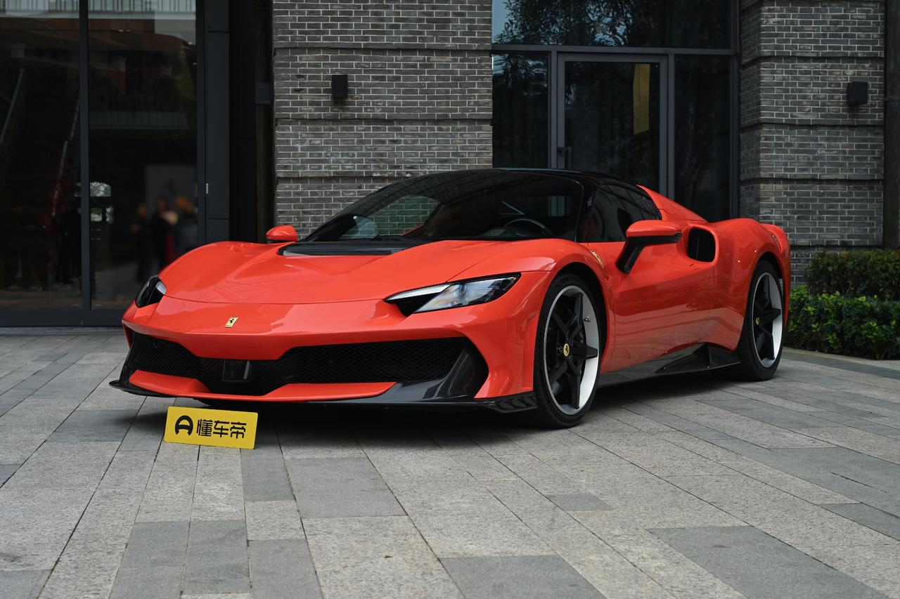 2012年，当我20岁，第一次在电视前见证F1的激情与速度时，那场2012年F1