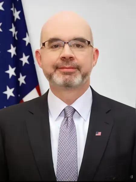 美国务院再次自我打脸，称在台协会办事处处长谷立言就是代表美国官方立场，从而印证了