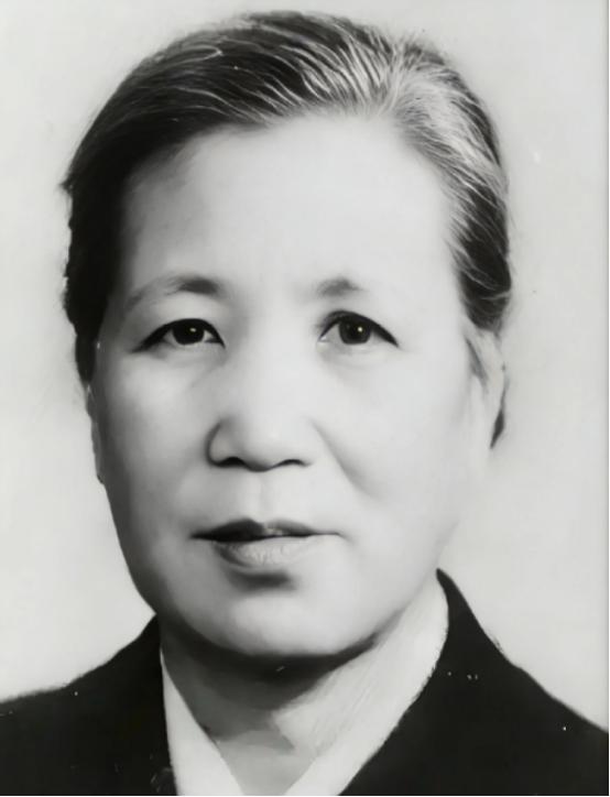 1929年，地下党傅玉真得知新婚丈夫叛变，她痛苦不已，过了几日，还是决定除掉他。
