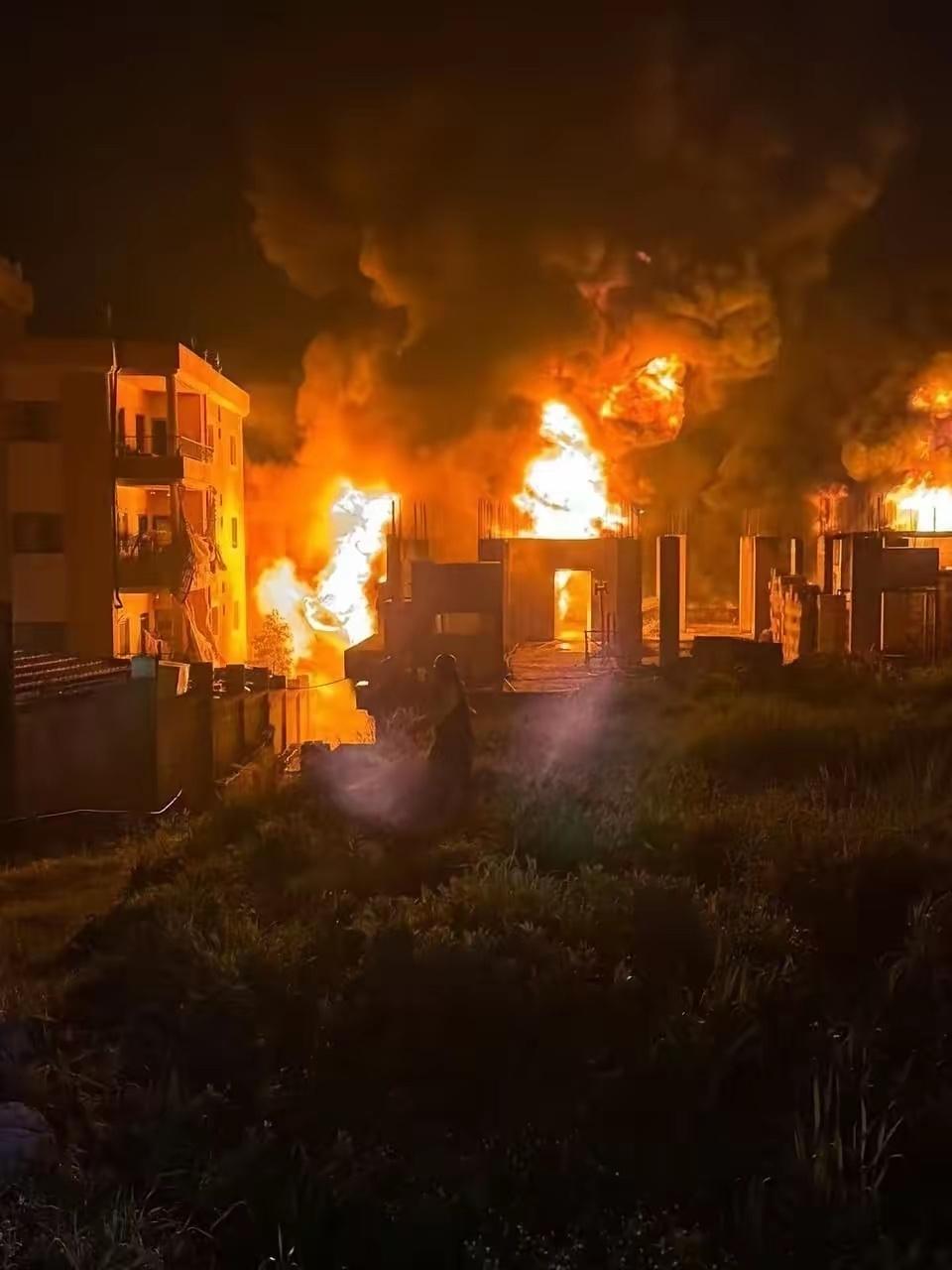 黎巴嫩真主党在38天内发射了6500枚导弹、火箭弹和无人机，打击以色列，支援伊朗