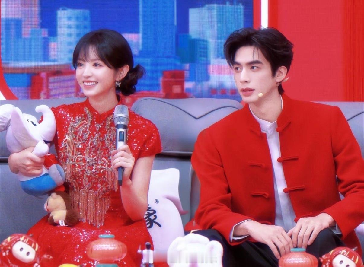 宋威龙田曦薇同框宋威龙田曦薇下一站春晚同框 来部现偶看看实力 