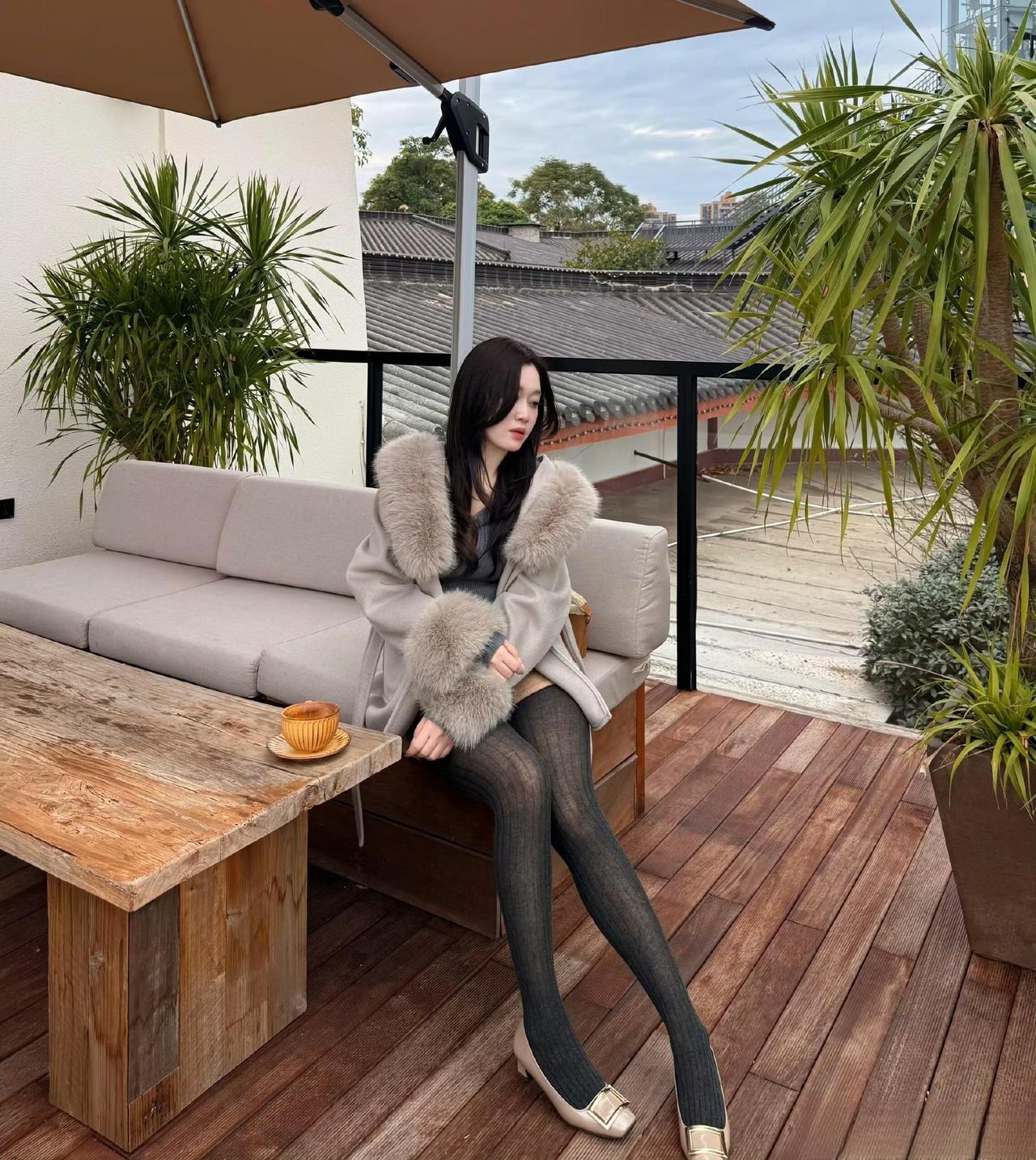 一旦你从心里接纳了自己的弱点，就再也没有人可以用这个事情伤害你。