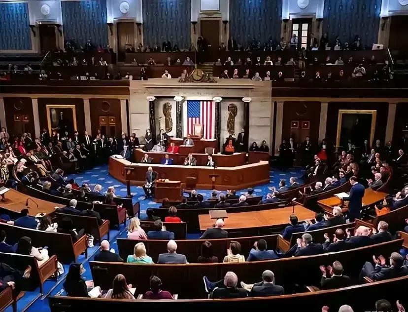 美国国会起草长达八百页提案，核心是拟取消中国最惠国待遇，一旦通过，中国商品入美关