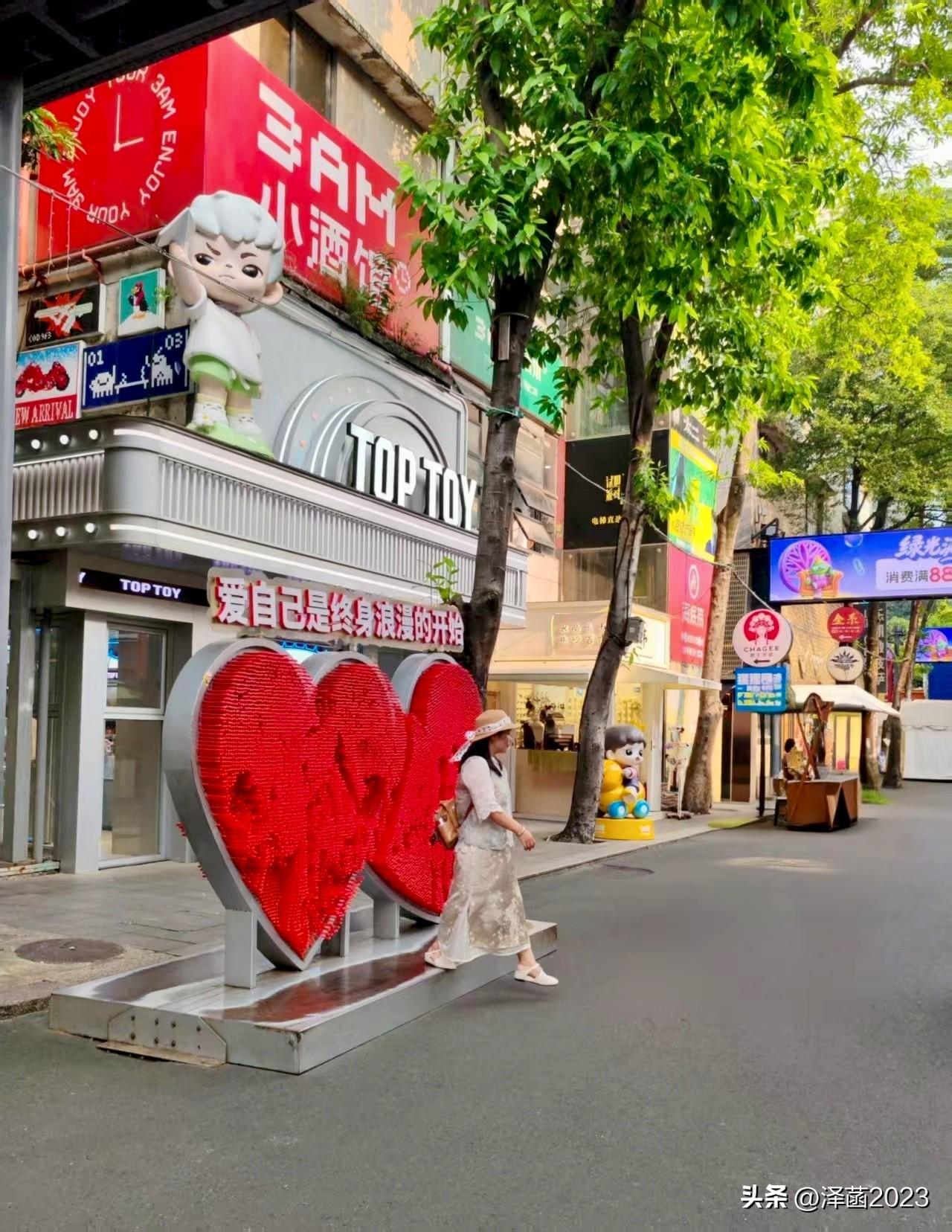 佛山创意产业园(免费)
地址:
佛山市禅城区季华四路33号
交通:(仅供参考)