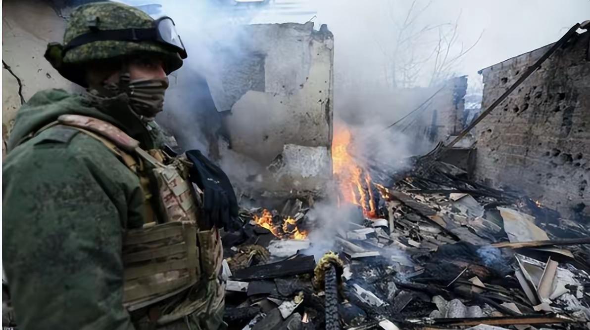 美以打击伊朗加剧盟友分裂 美以打击伊朗，中东局势紧张，其盟友体系裂痕凸显。美国拉