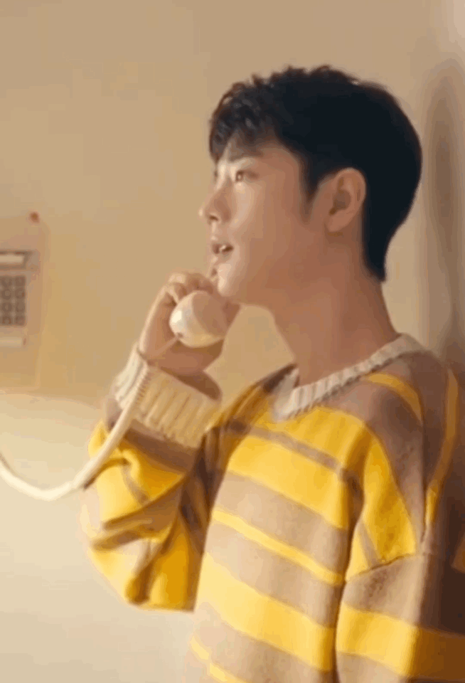 风很温柔，你来电，更温柔！肖战说这电话是独家的拿起来就有